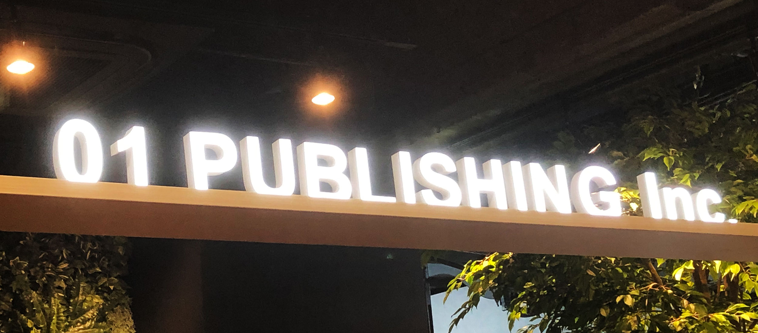 株式会社カラークリエイト